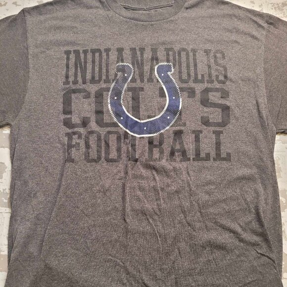 2237 NFL Indianapolis Colts Football SS T-Shirt Men's Size XL - Picture 1 of 5